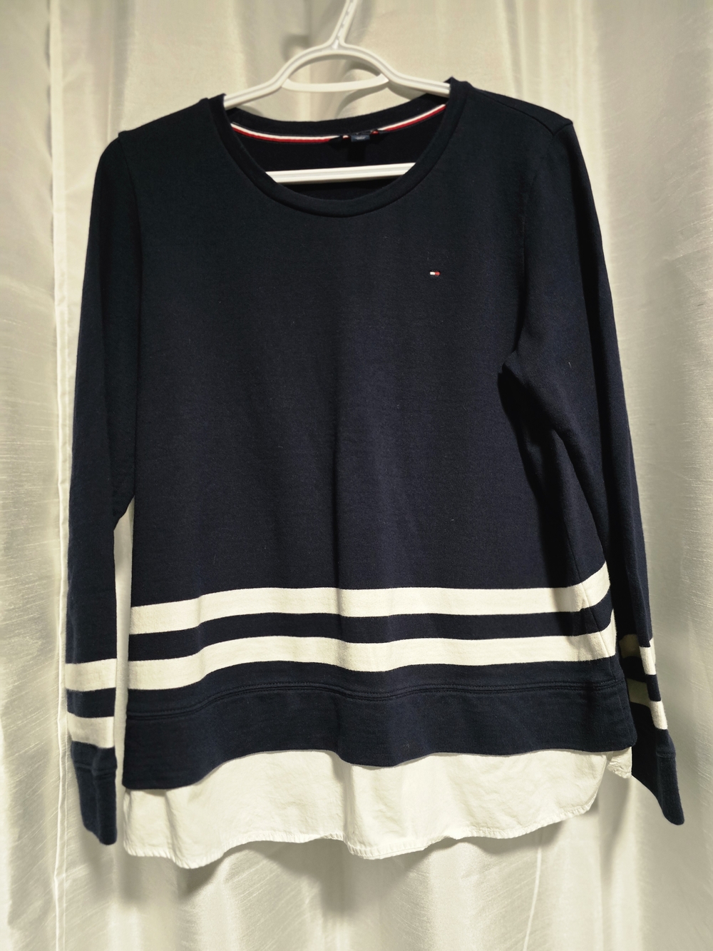 Size Large Tommy Hilfiger Navy Striped Layered Hem Top